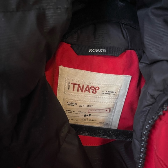 TNA | Aritzia Ronne Down Jacket - Picture 4 of 4